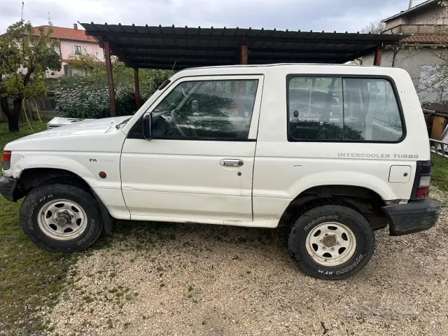 Mitsubishi Pajero ('82-'00)