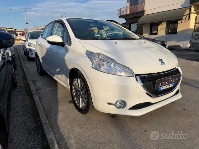 Peugeot 208 1° serie
