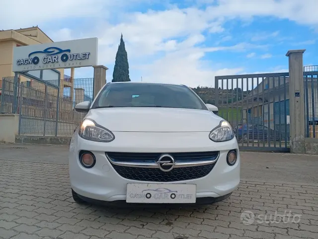 Opel Adam