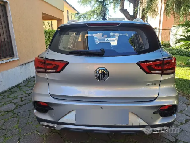 MG ZS (2021-2025)