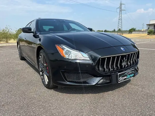 Maserati Quattroporte