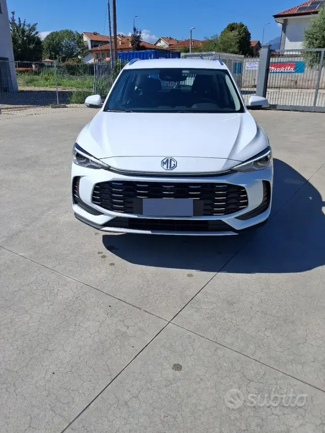MG ZS (2024-->)