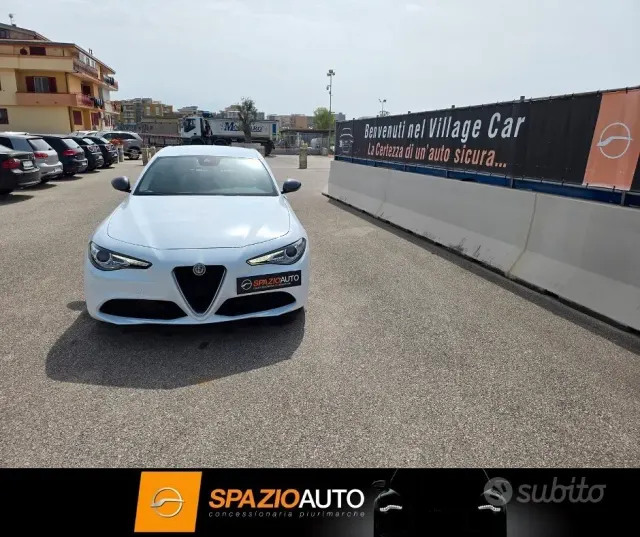 Alfa Romeo Giulia (2016)