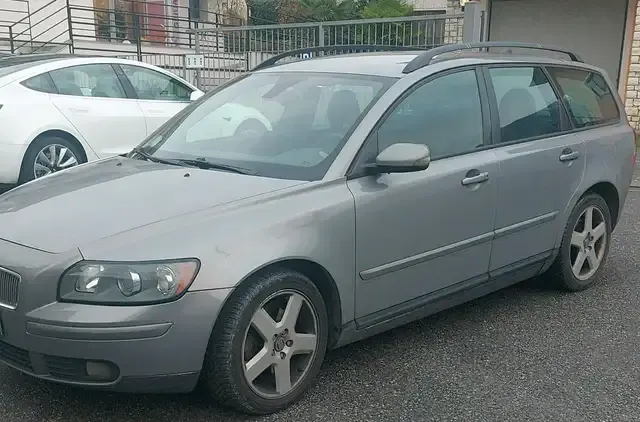 Volvo V50