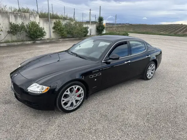 Maserati Quattroporte