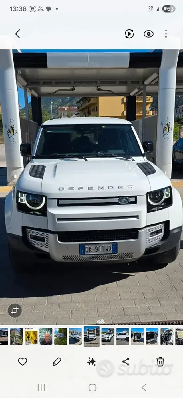 Land Rover Defender