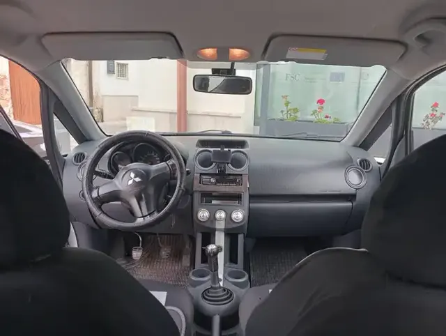 Mitsubishi Colt