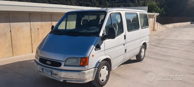 Ford Transit/Tourneo