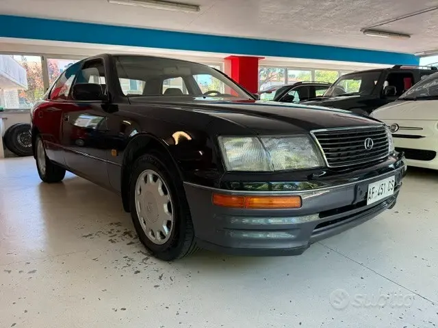 Lexus LS 1° serie
