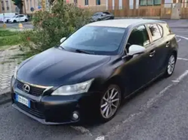 Lexus CT 200h