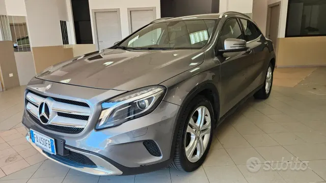 Mercedes-Benz GLA (X156)
