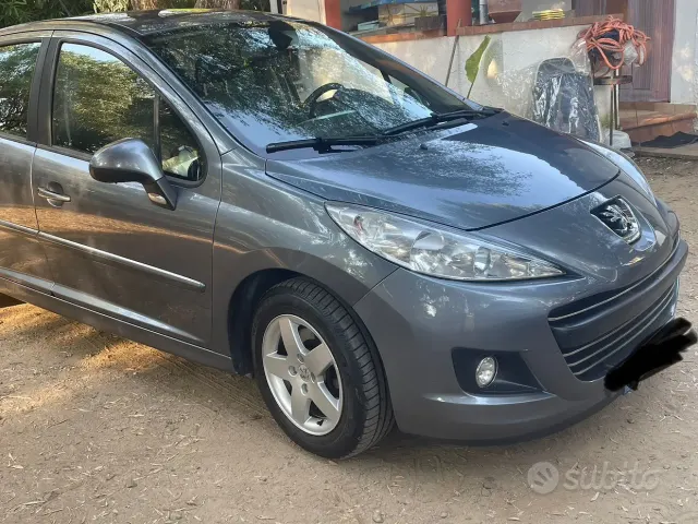 Peugeot 207
