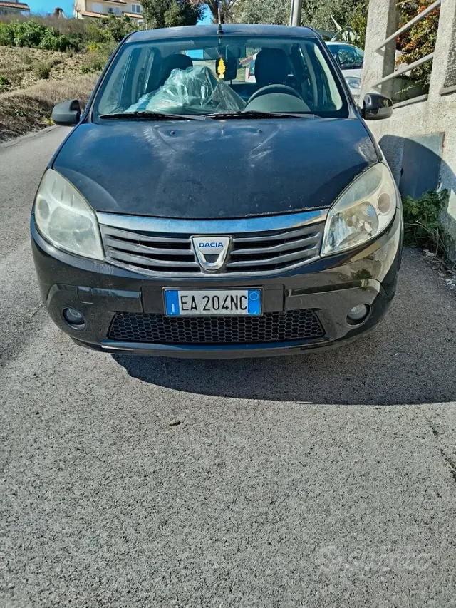 Dacia Sandero 1ª serie