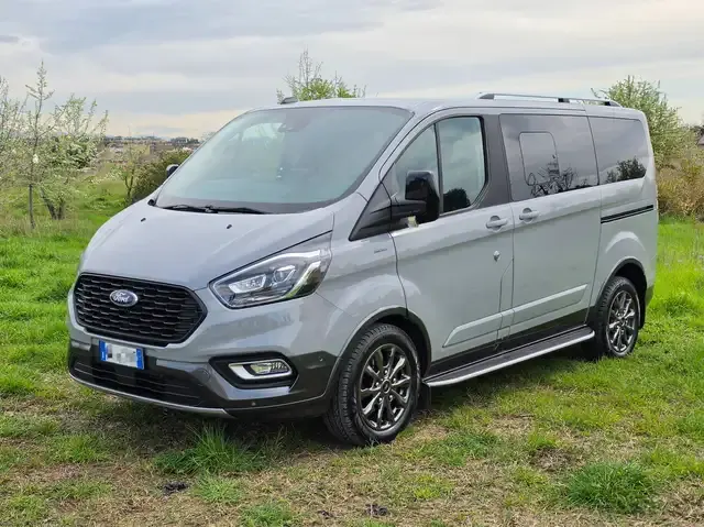 Ford Tourneo Custom