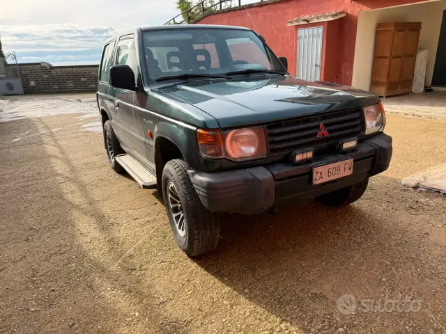 Mitsubishi Pajero ('82-'00)