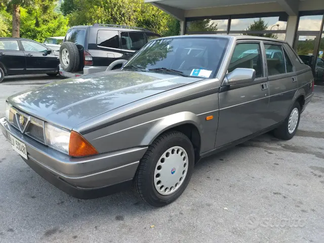 Alfa Romeo 75