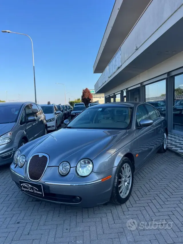 Jaguar S-Type (X208)