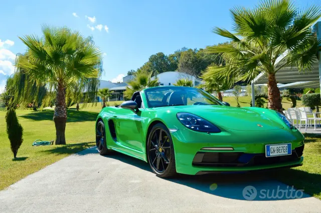 Porsche 718