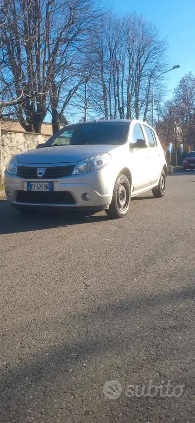 Dacia Sandero 1ª serie