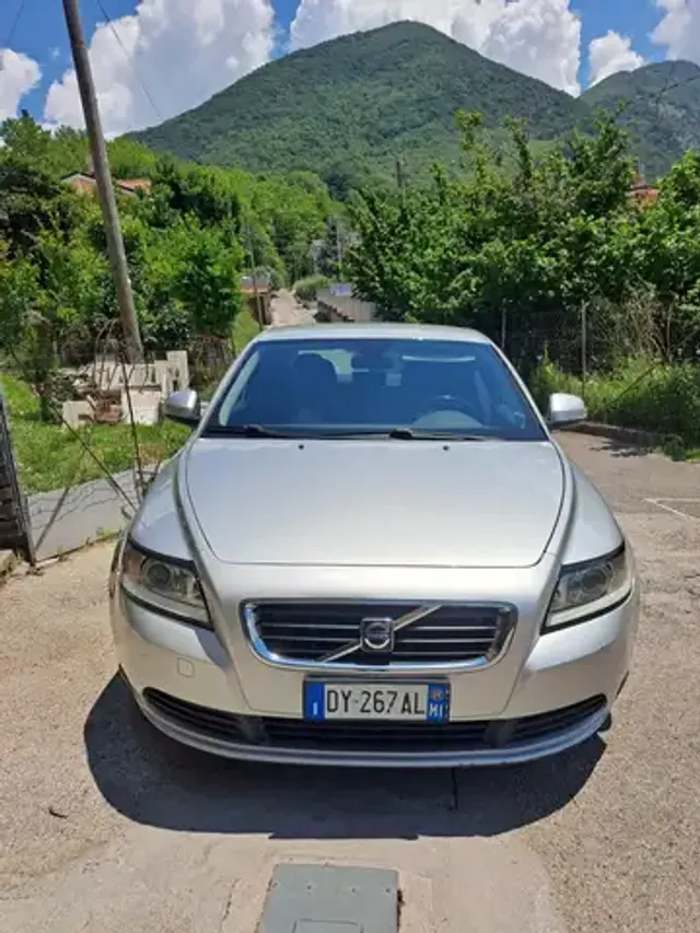 Volvo S40