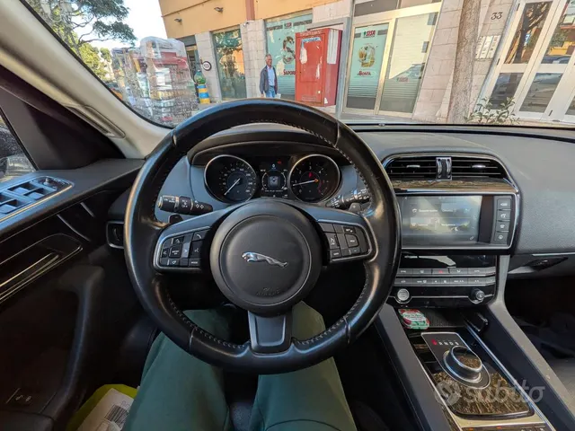 Jaguar F-Pace (X761)