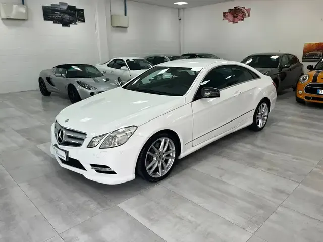 Mercedes-Benz E 220