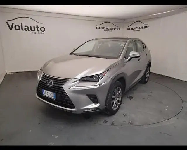 Lexus NX 300