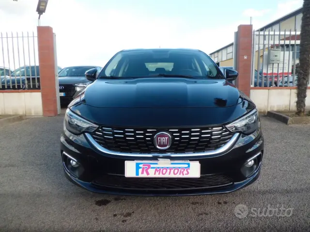 Fiat Tipo (2015-->)