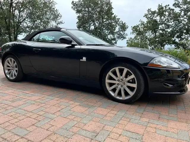 Jaguar XK8