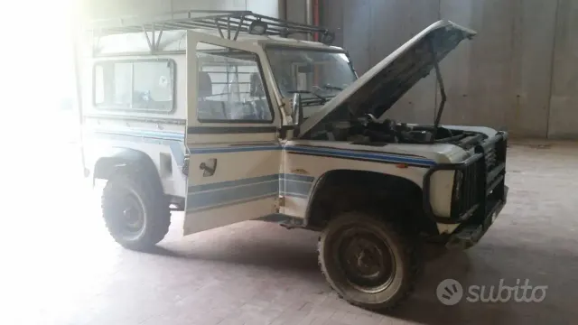Land Rover Defender