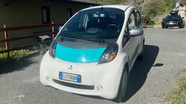 Mitsubishi i-MiEV