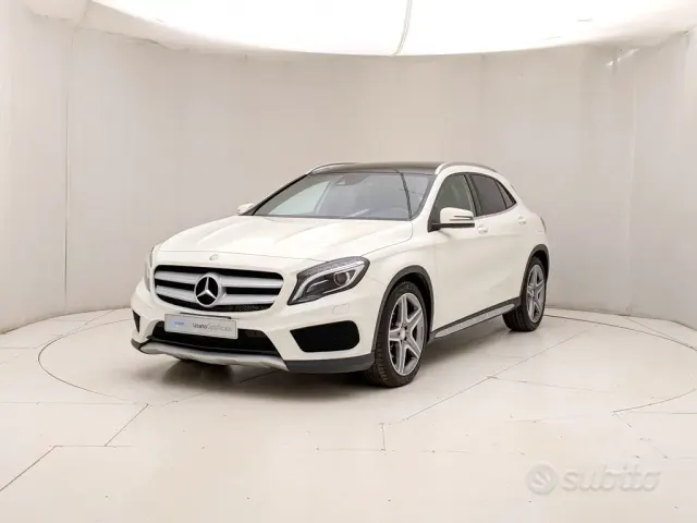 Mercedes-Benz GLA (X156)