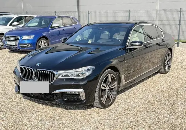 BMW 750