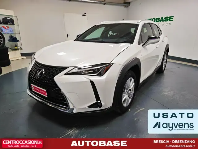 Lexus UX 250h