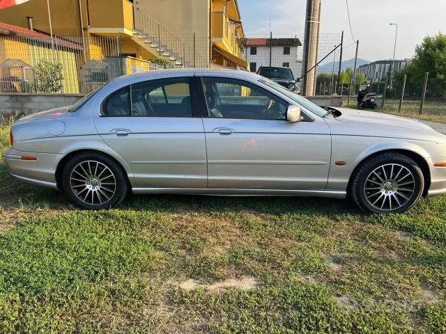 Jaguar S-Type (X200-X202)