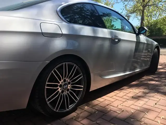 BMW 330