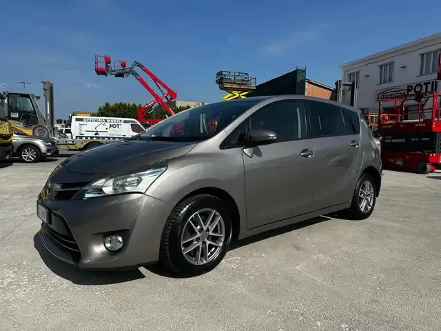 Toyota Verso