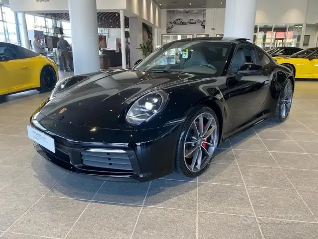 Porsche 911 (992)
