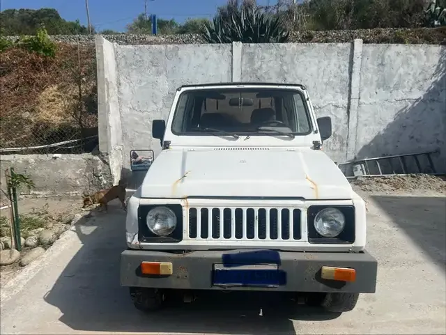 Suzuki SJ 410