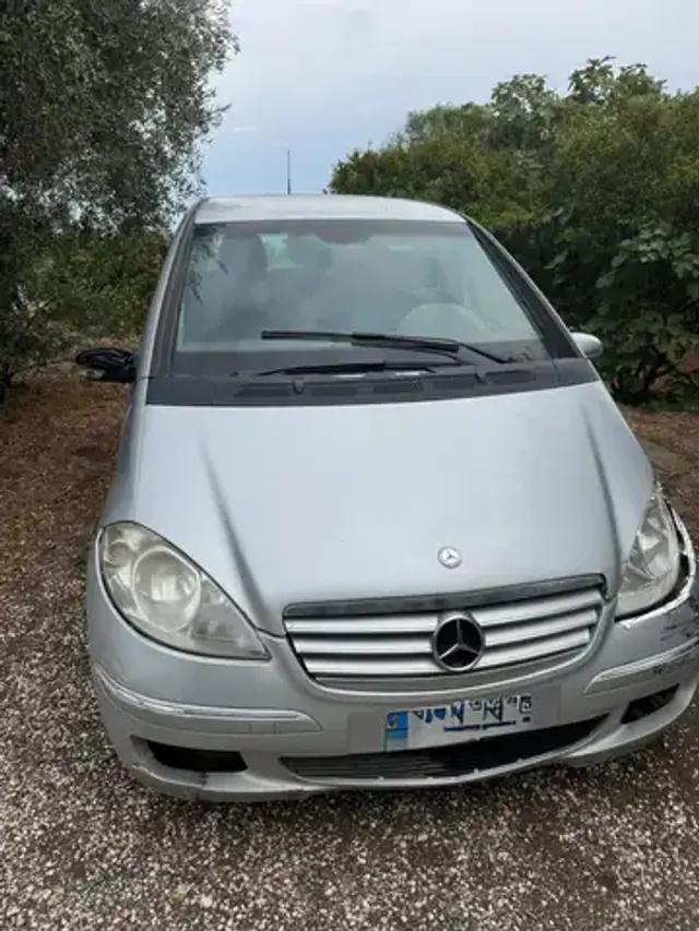 Mercedes-Benz 200
