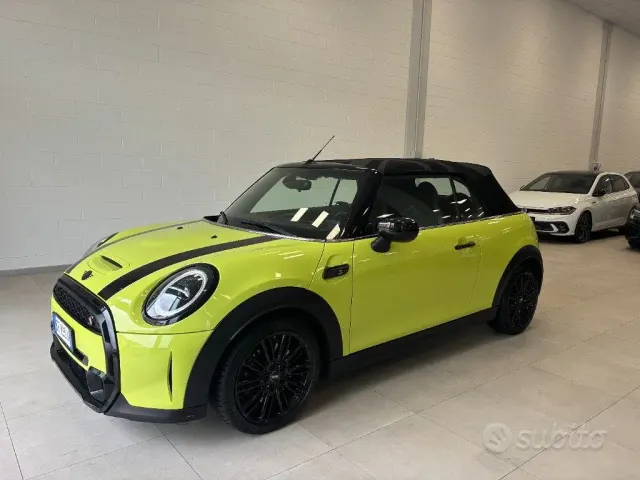 MINI Mini Cabrio (F57)