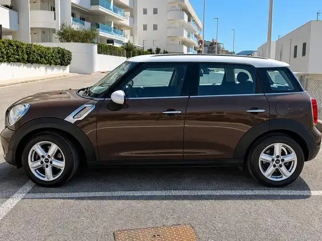 MINI Cooper D Countryman