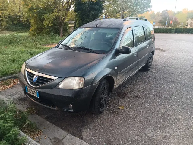 Dacia Logan 1ª serie