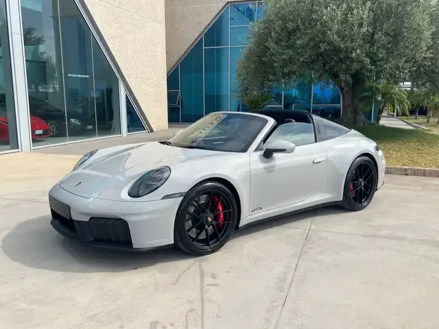 Porsche 992