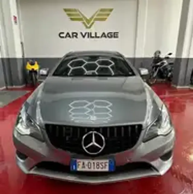 Mercedes-Benz E 220