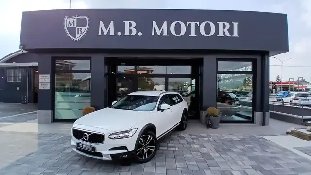 Volvo V90 Cross Country