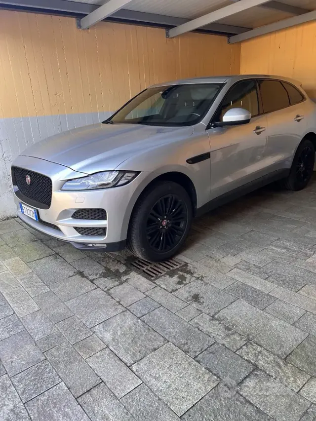 Jaguar F-Pace (X761)