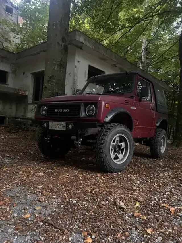Suzuki SJ 413