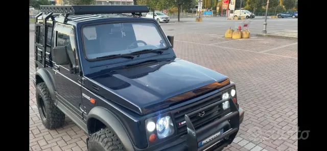 Suzuki Samurai