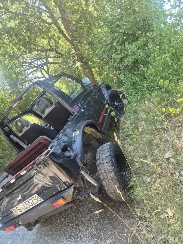 Suzuki SJ400/Samurai